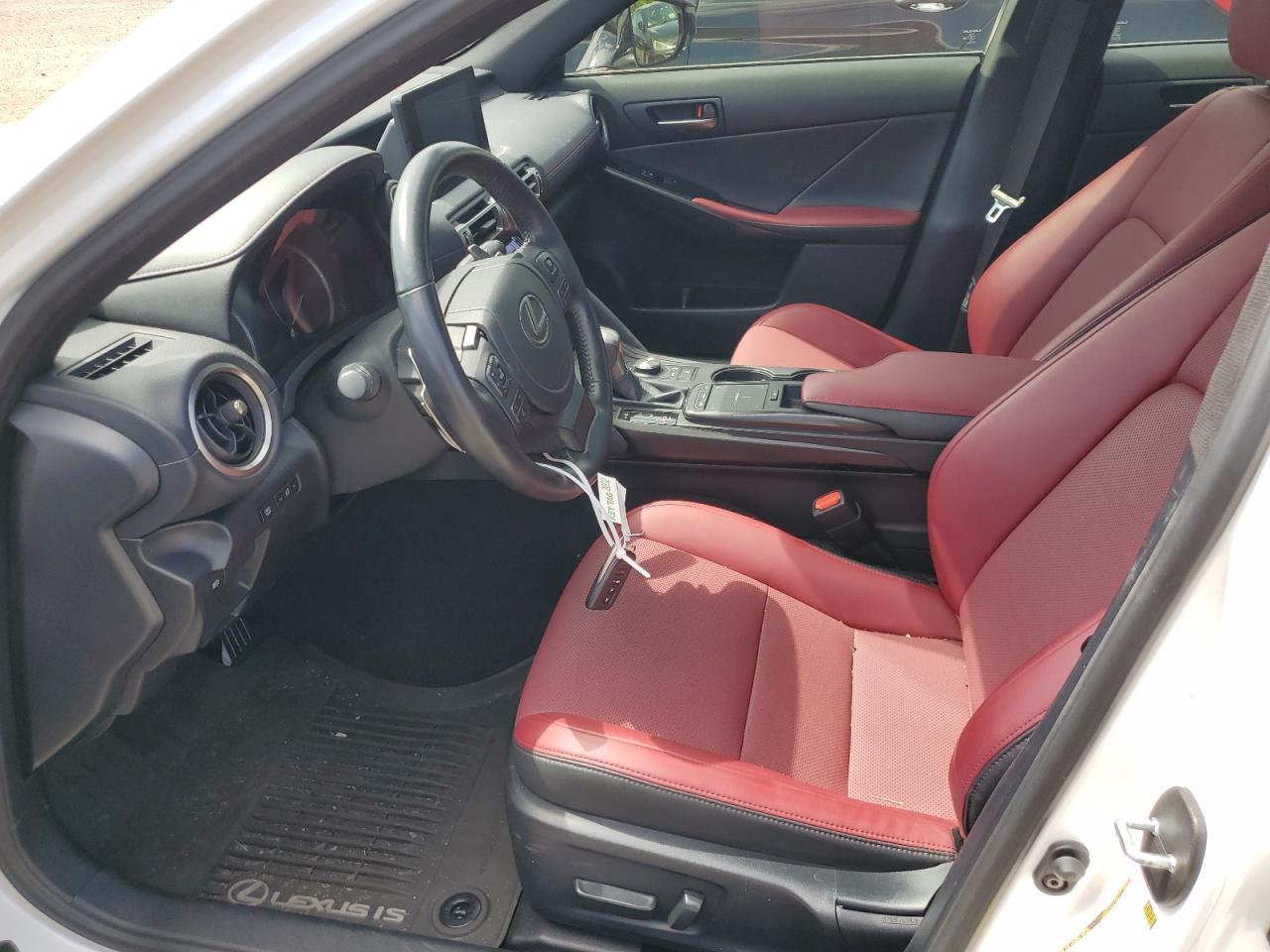 2021 LEXUS IS 300 - Image 7