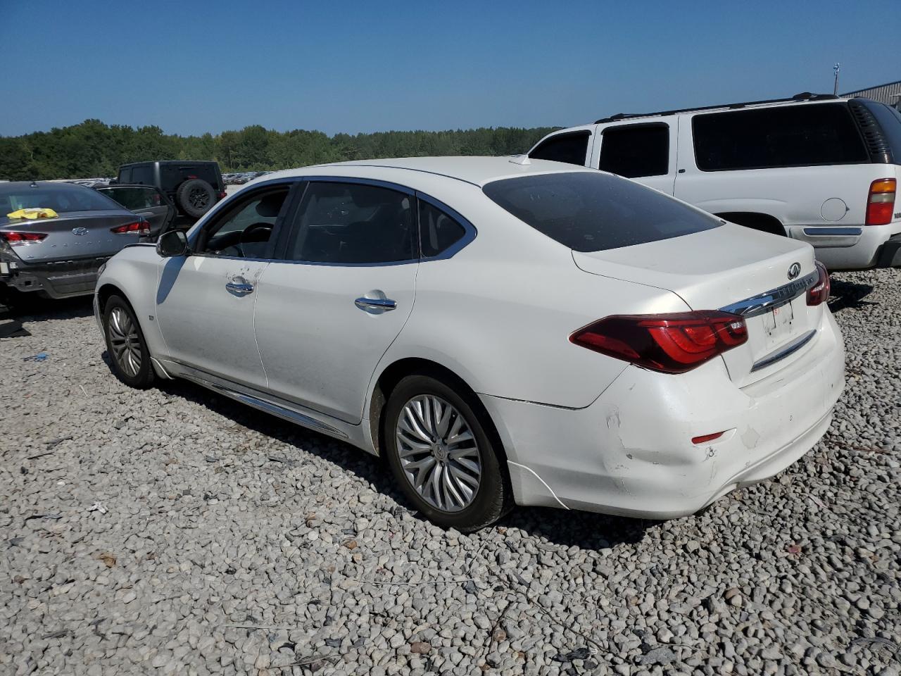 2015 INFINITI Q70L 3.7 - Image 2