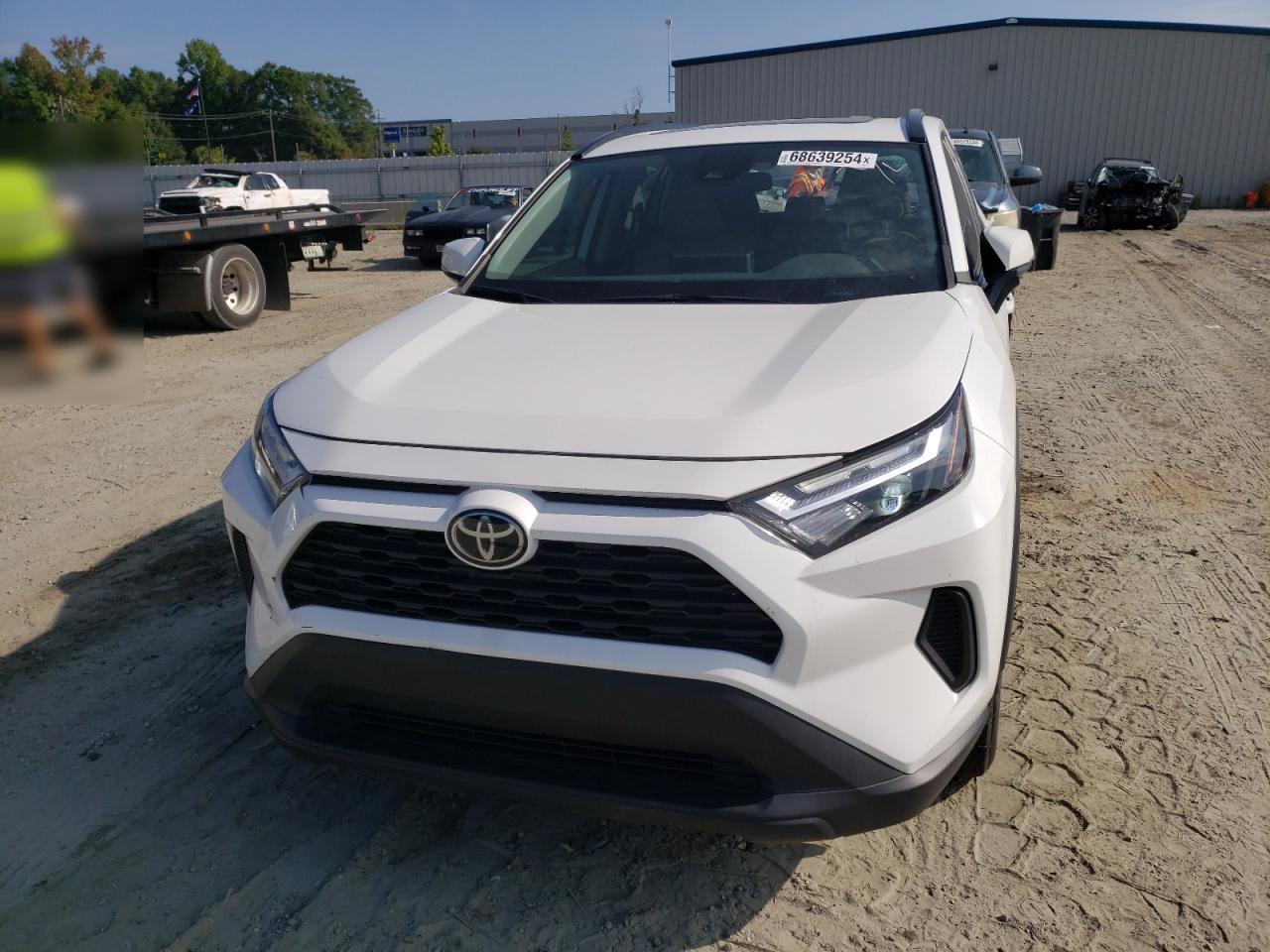 2022 TOYOTA RAV4 XLE - Image 5