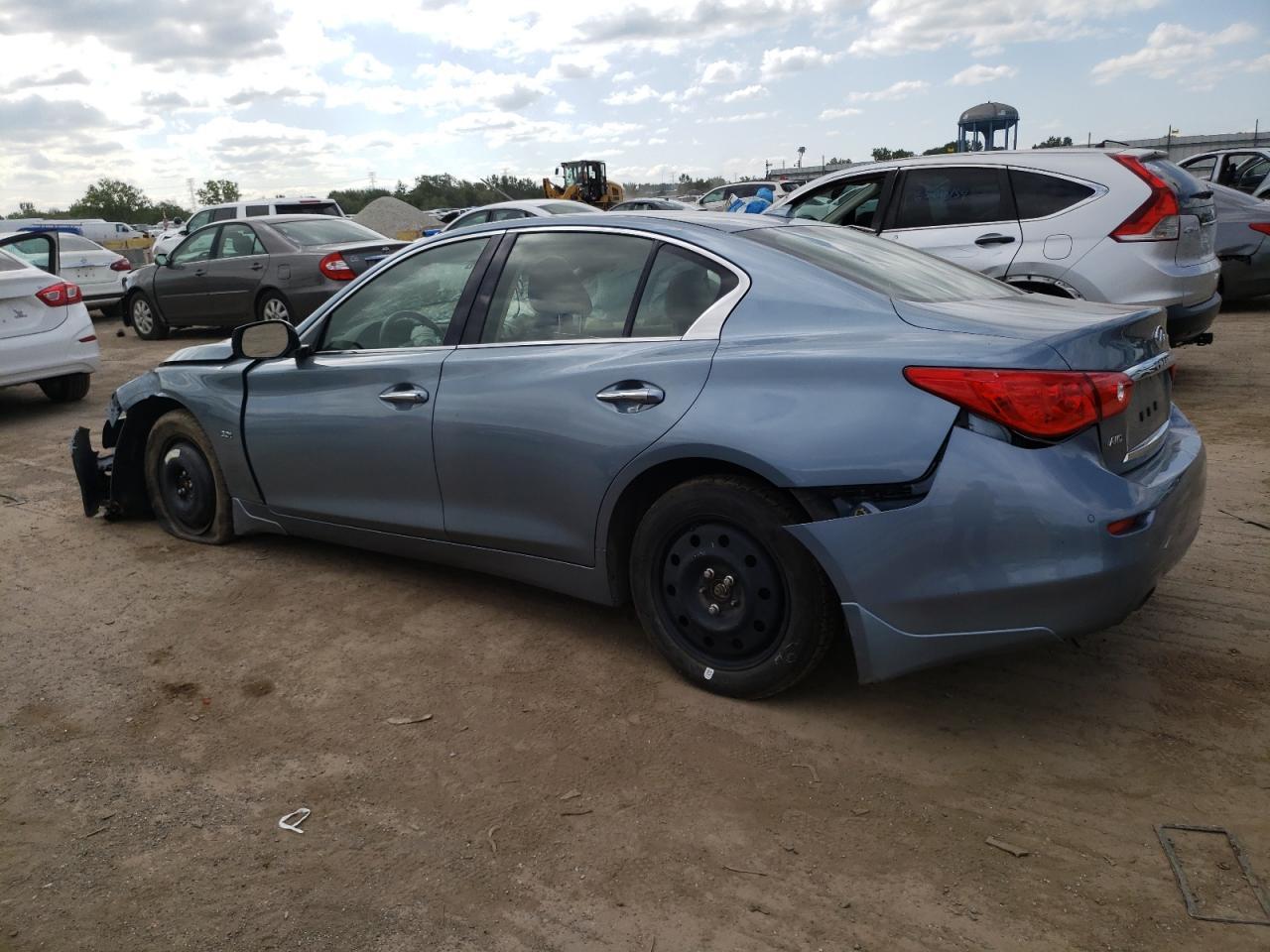 2016 INFINITI Q50 PREMIU - Фото 2