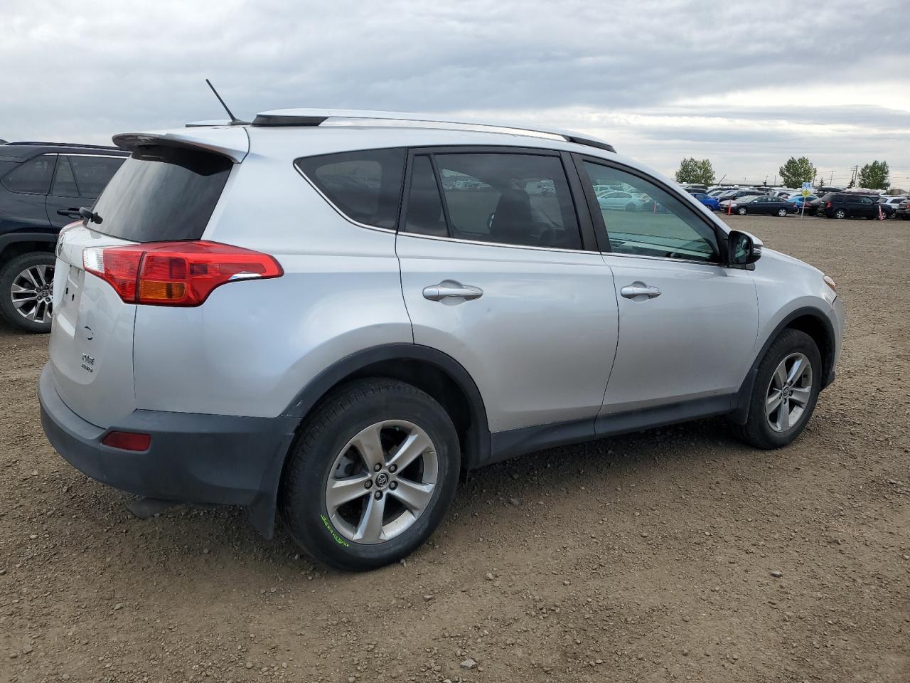 2015 TOYOTA RAV4 XLE - Фото 3