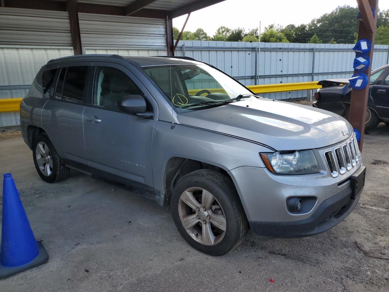 2017 JEEP COMPASS SP - Image 4