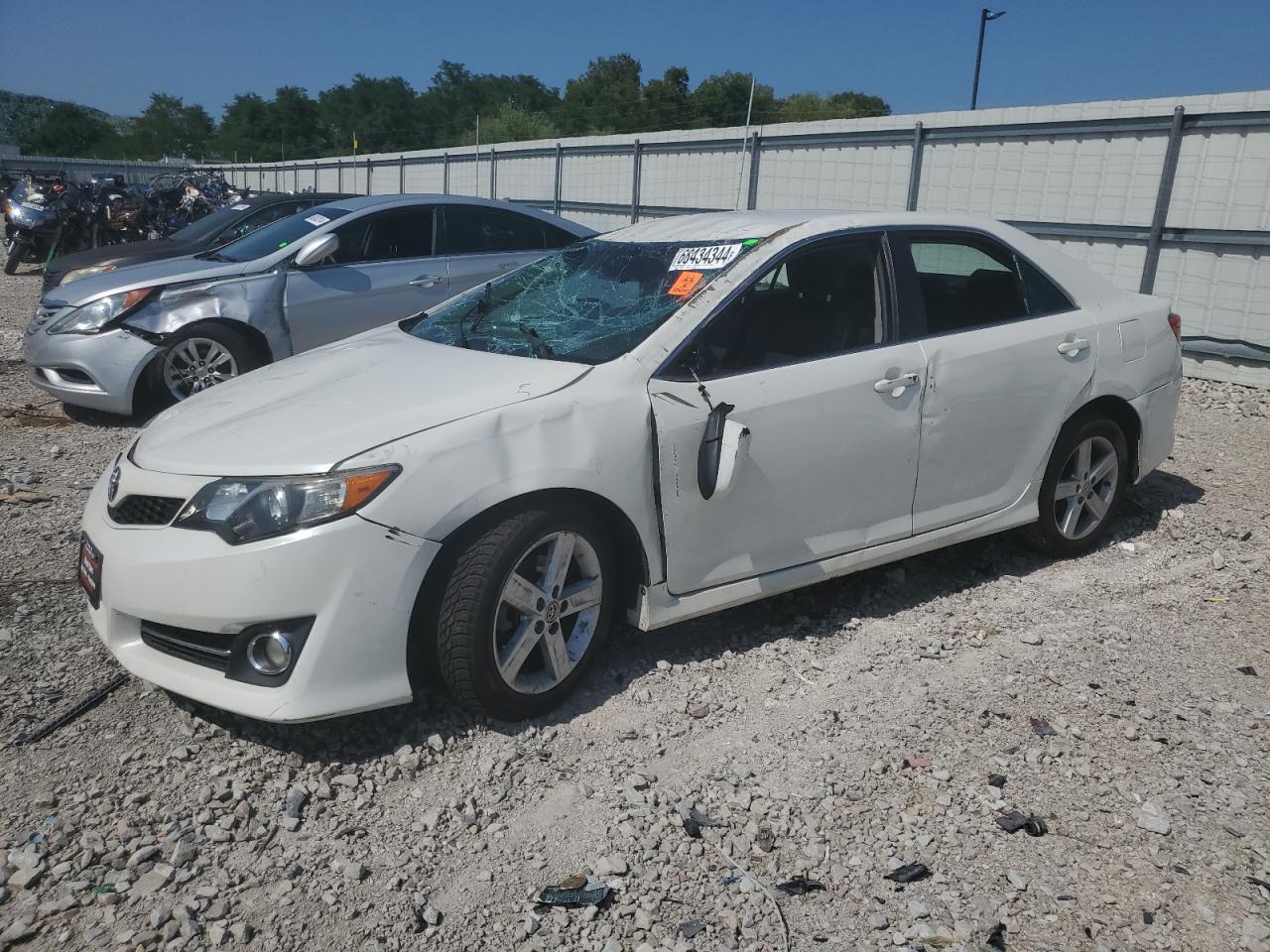 2014 TOYOTA CAMRY L