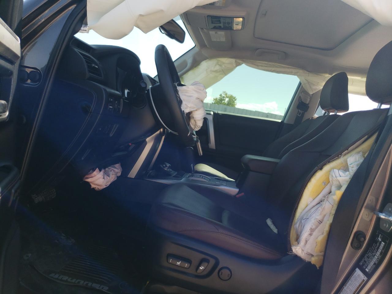 2019 TOYOTA 4RUNNER SR - Фото 7