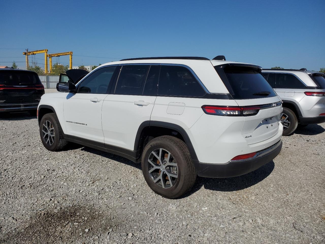 2024 JEEP GRAND CHER - Image 2