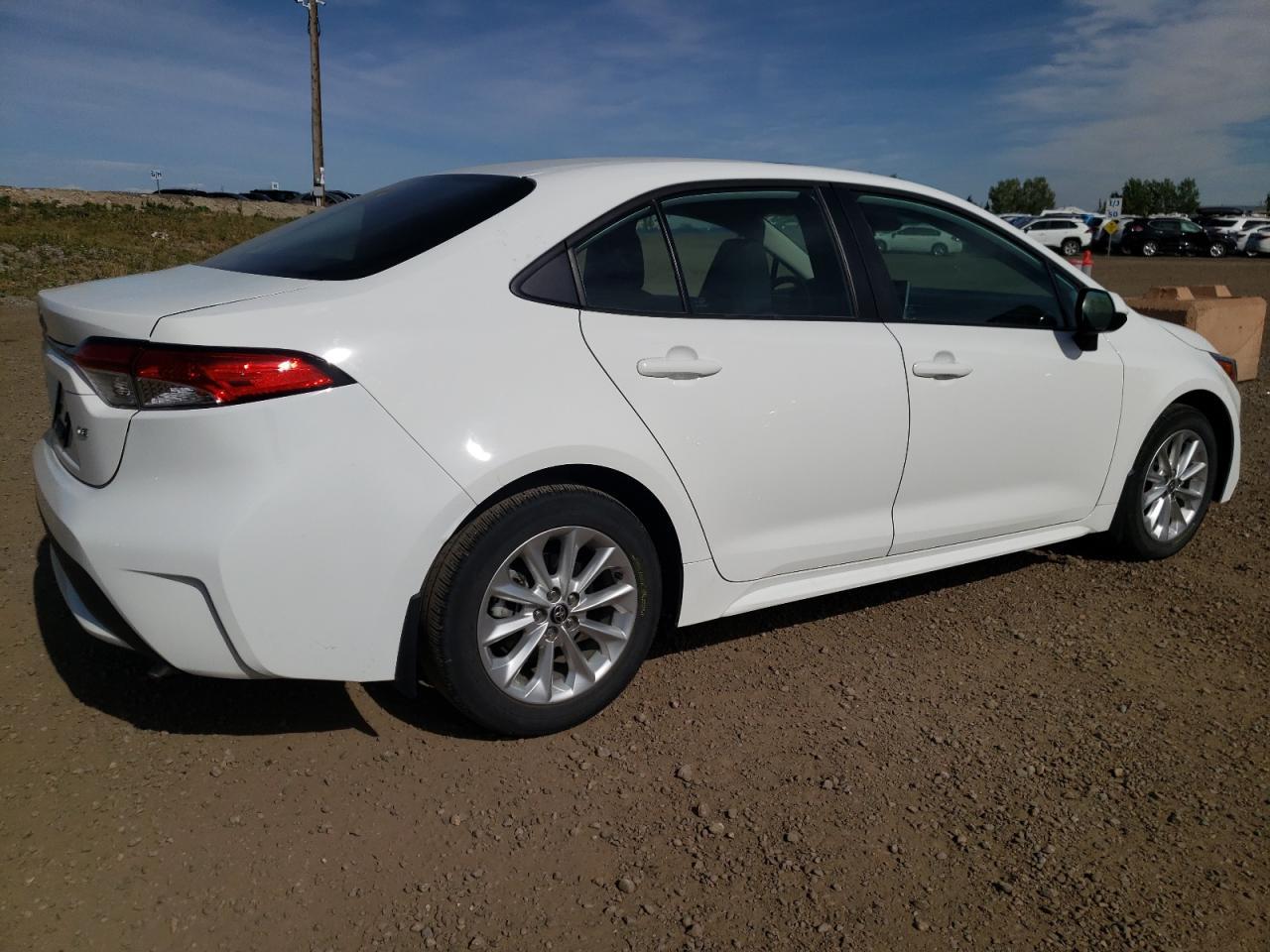 2021 TOYOTA COROLLA LE - Фото 3