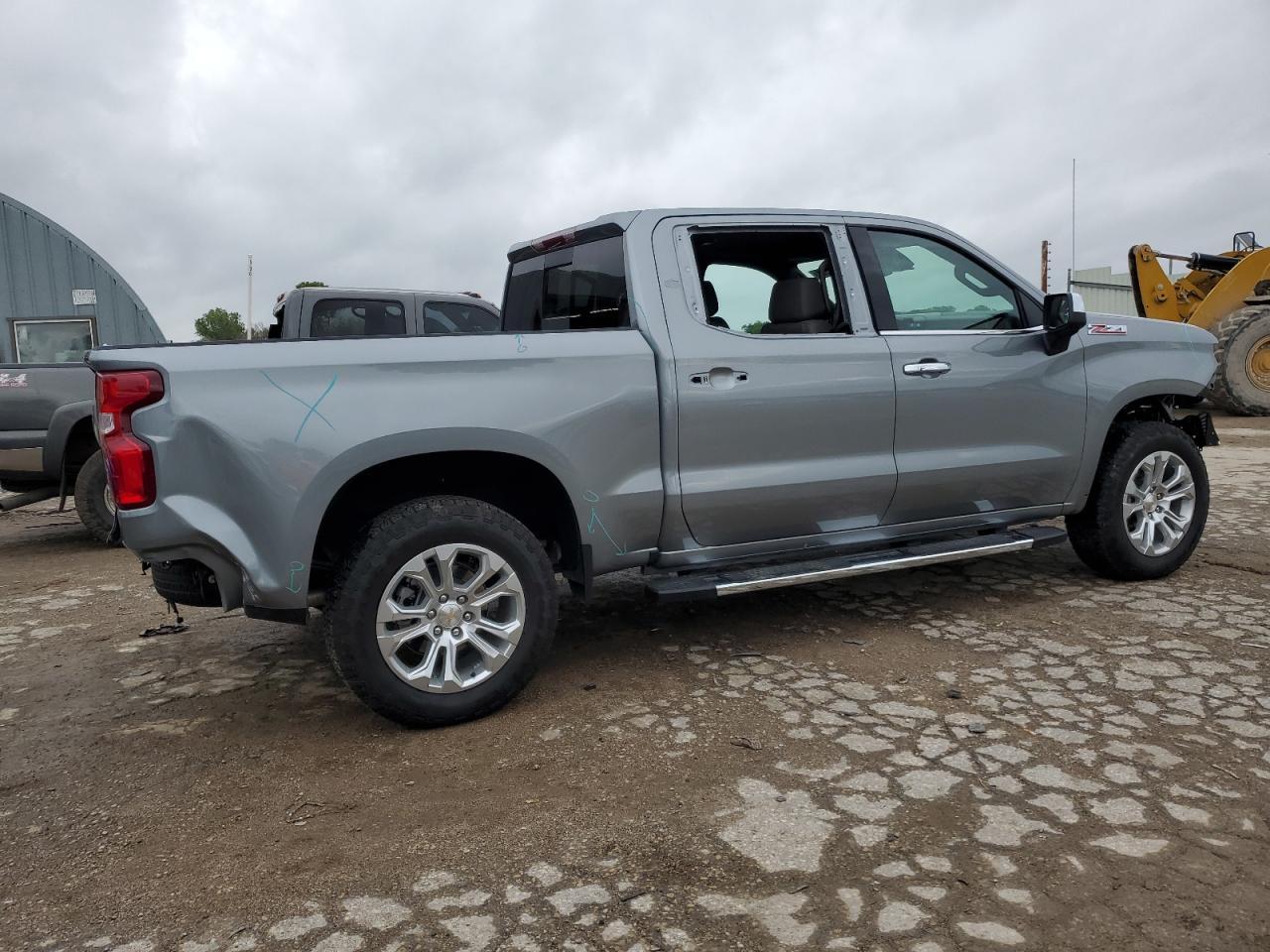 2024 CHEVROLET SILVERADO - Фото 3