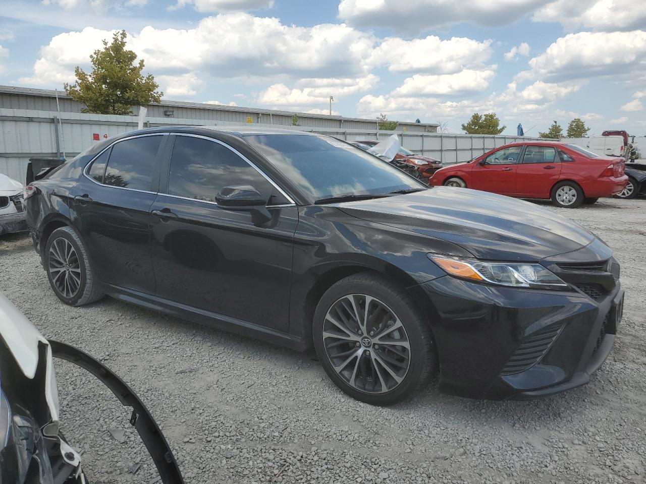 2020 TOYOTA CAMRY SE - Image 4