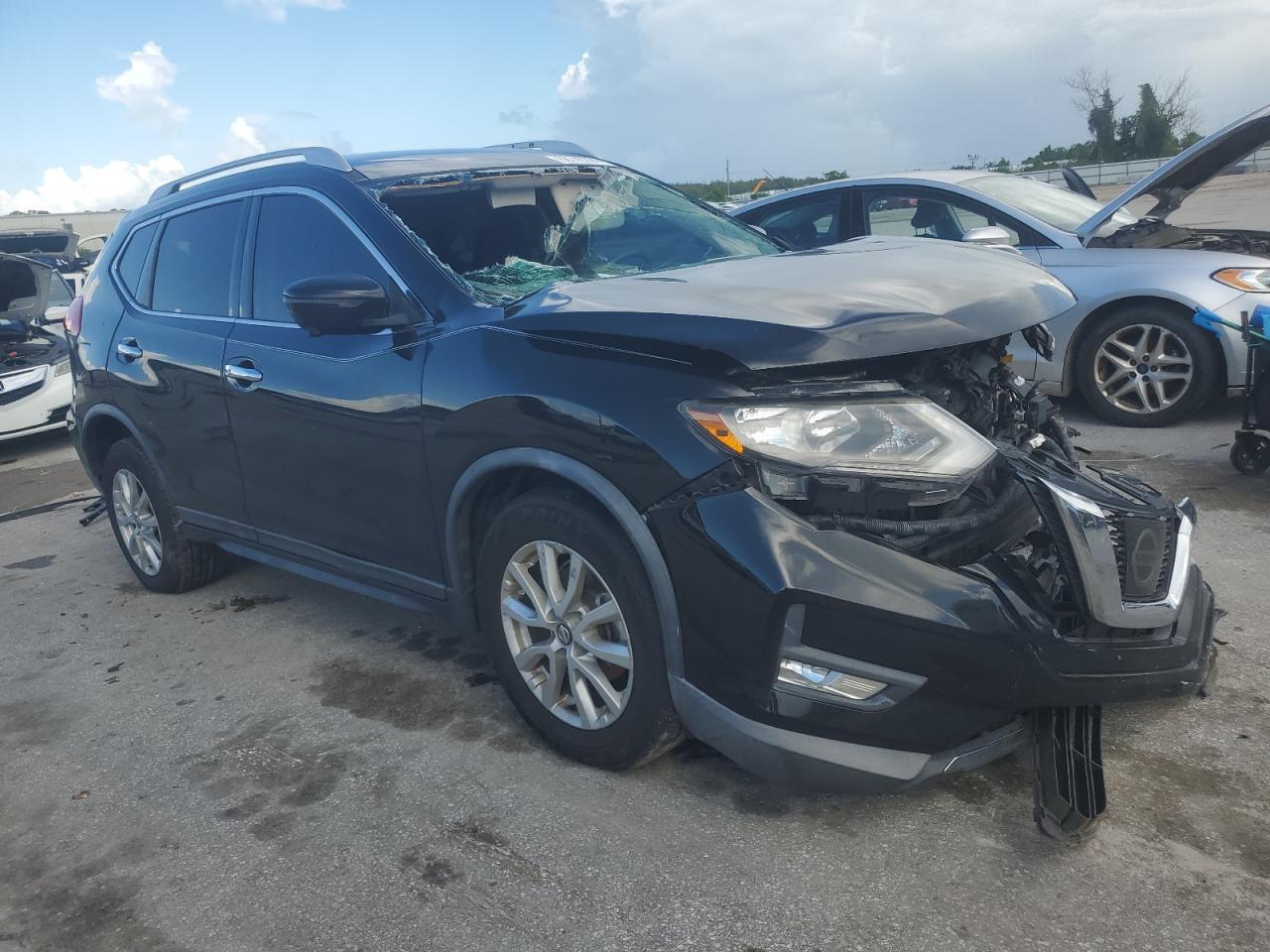 2017 NISSAN ROGUE S - Фото 4