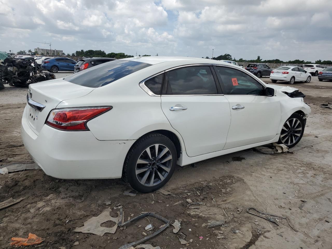 2015 NISSAN ALTIMA 2.5 - Фото 3