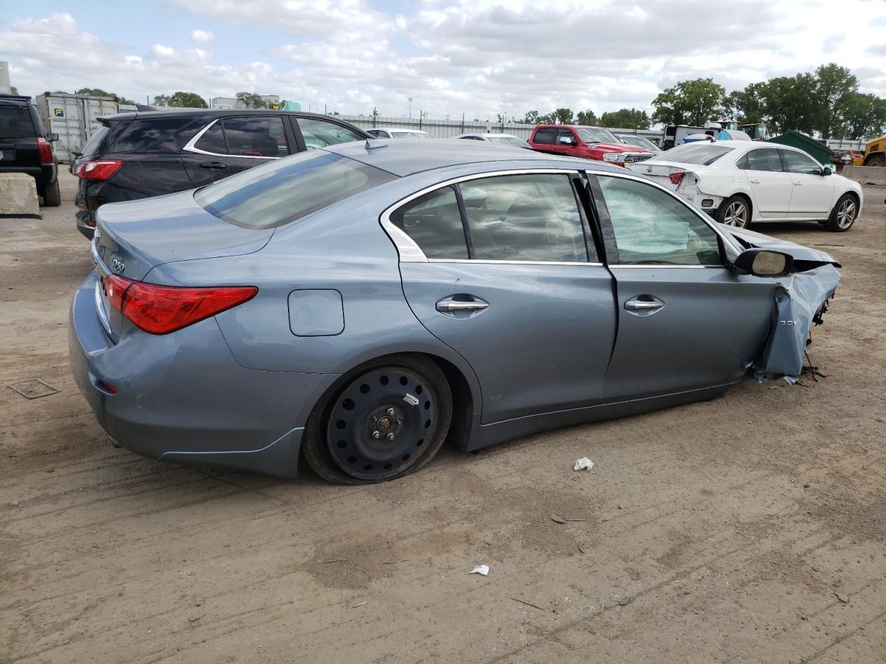 2016 INFINITI Q50 PREMIU - Фото 3