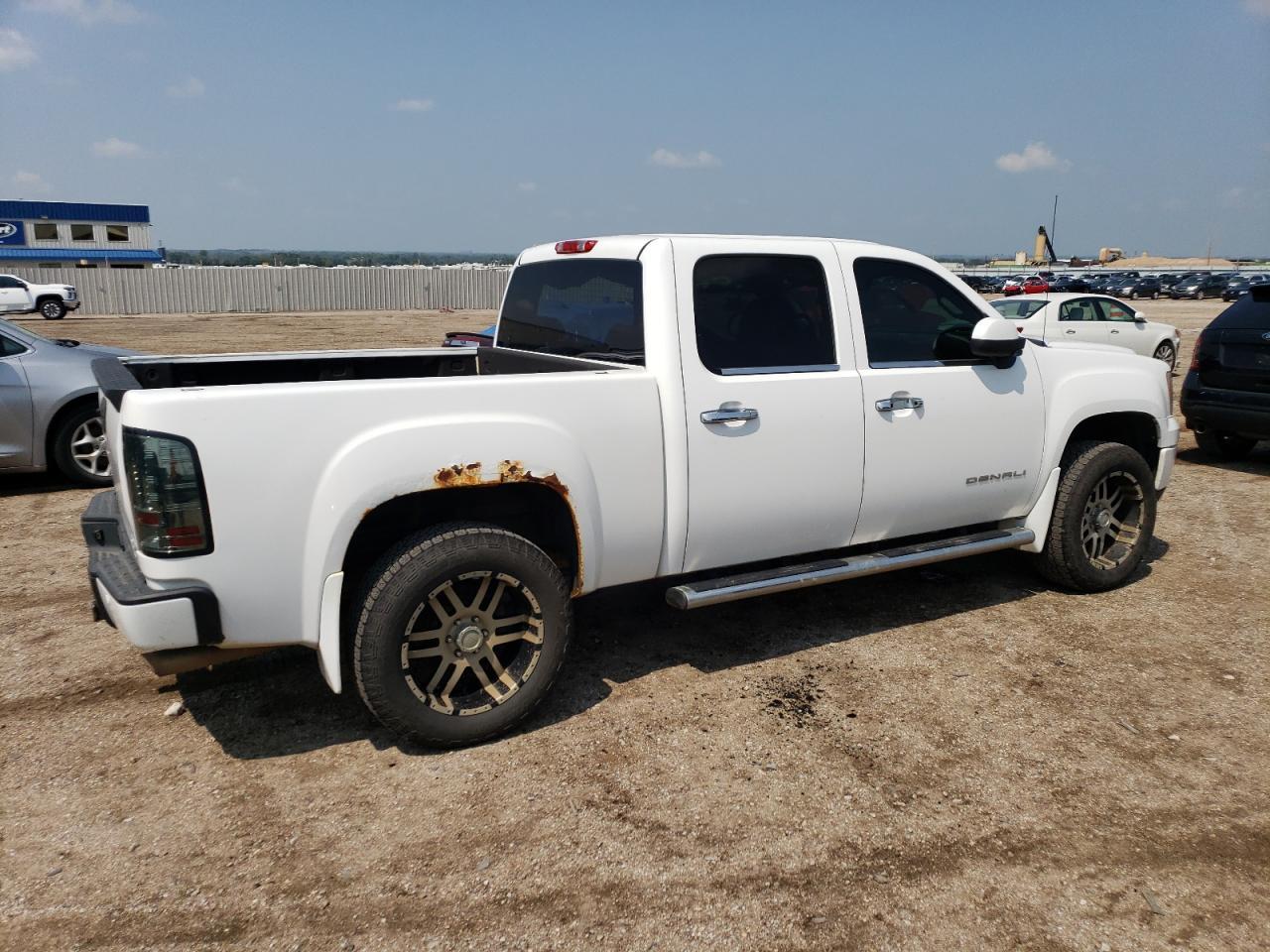 2011 GMC SIERRA K15 - Фото 3