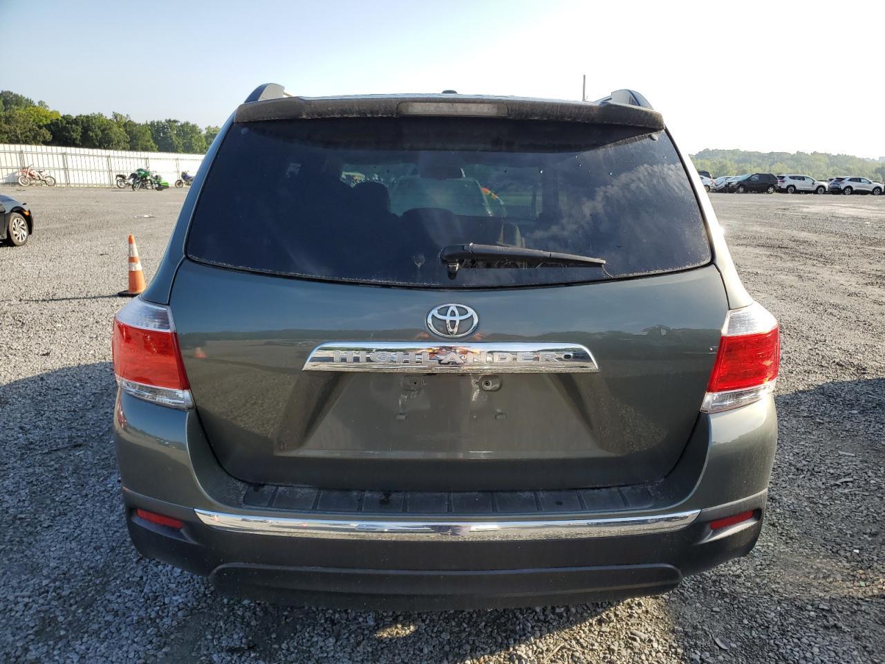 2012 TOYOTA HIGHLANDER - Image 6