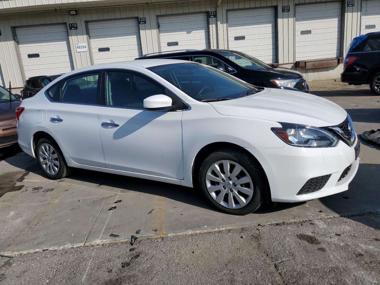 2018 NISSAN SENTRA S - Фото 4