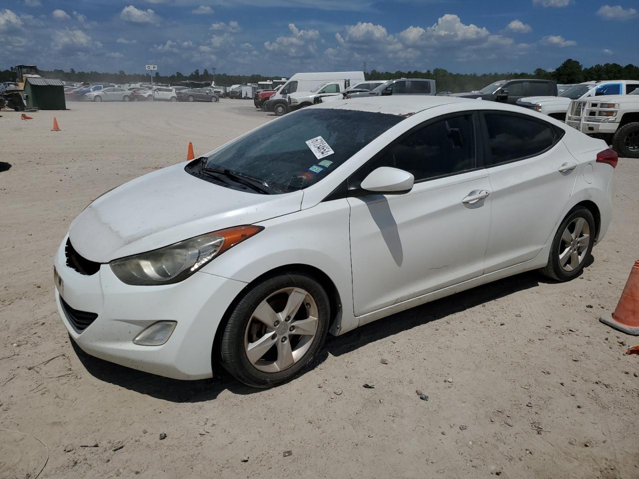2013 HYUNDAI ELANTRA GL