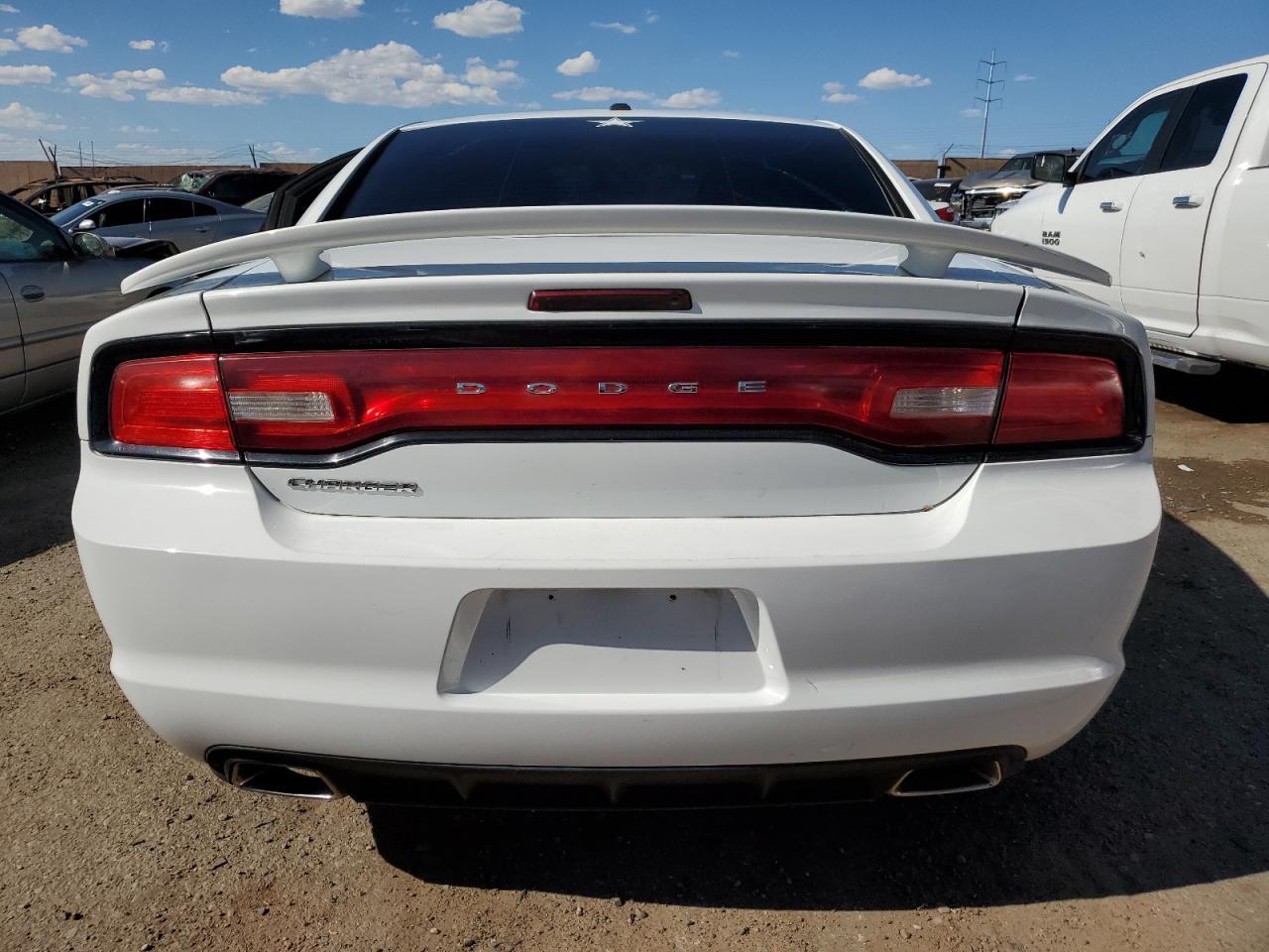 2014 DODGE CHARGER SE - Фото 6