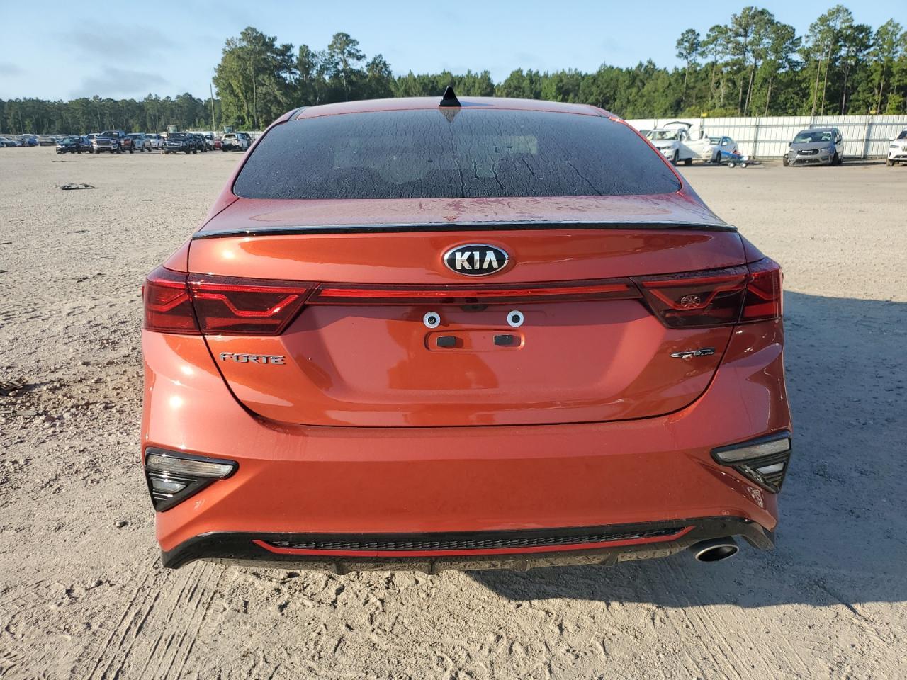 2021 KIA FORTE GT L - Image 6