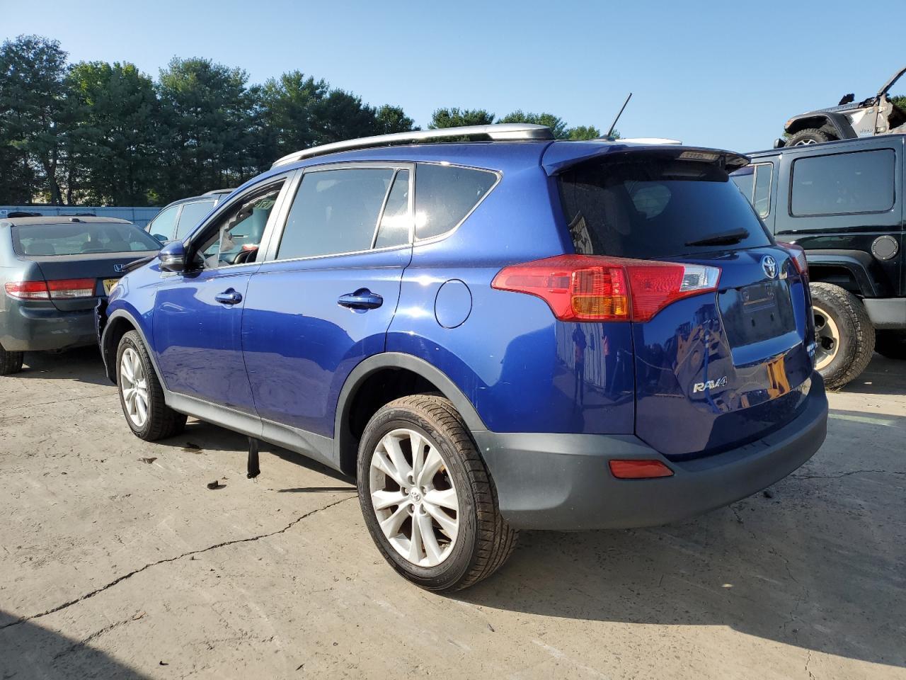 2015 TOYOTA RAV4 LIMIT - Фото 2