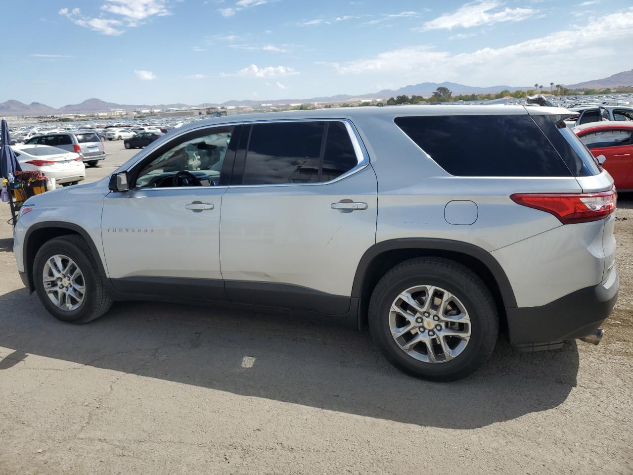 2020 CHEVROLET TRAVERSE L - Image 2