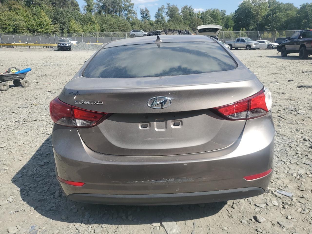 2015 HYUNDAI ELANTRA SE - Фото 6