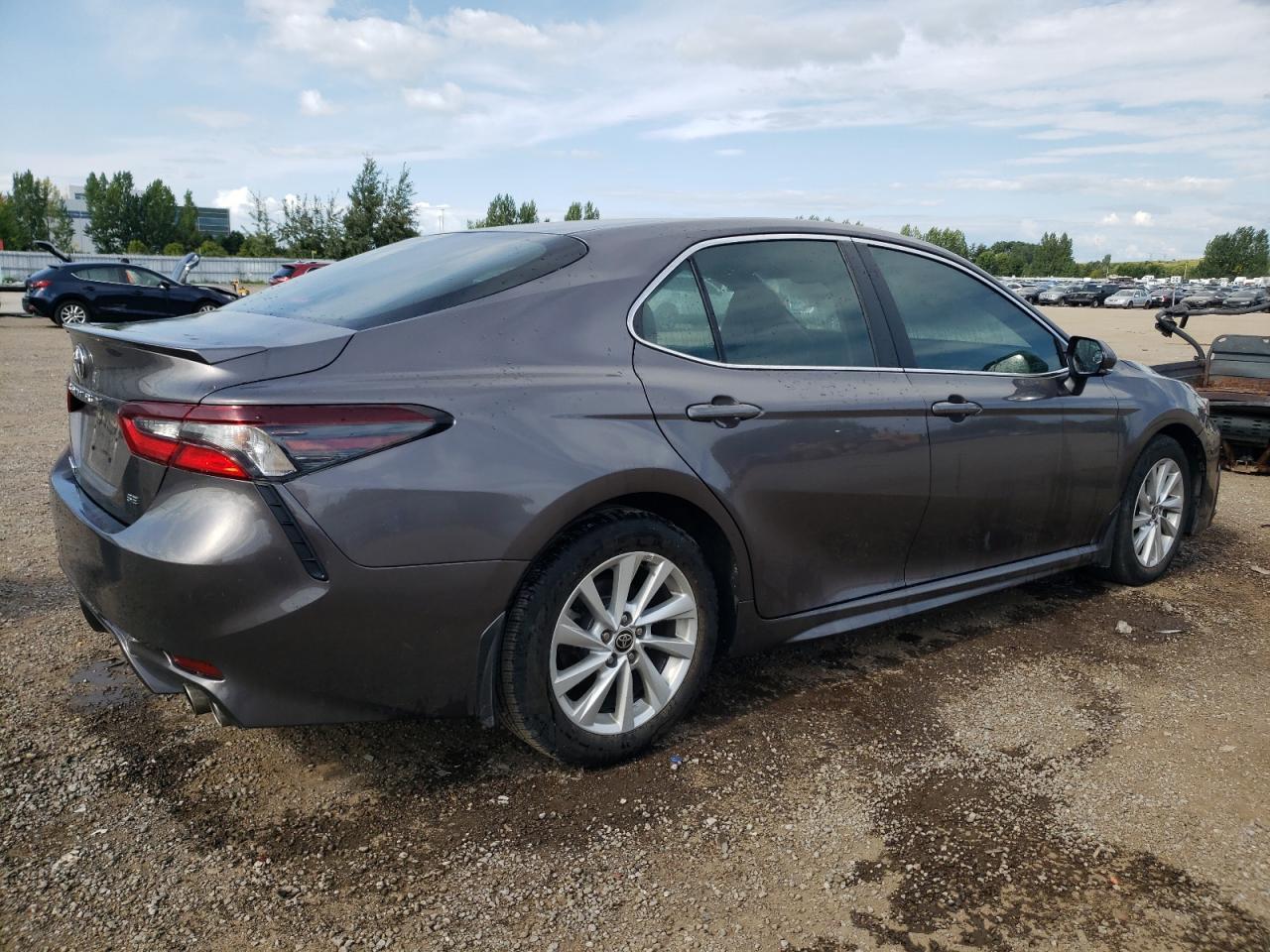 2021 TOYOTA CAMRY SE - Фото 3