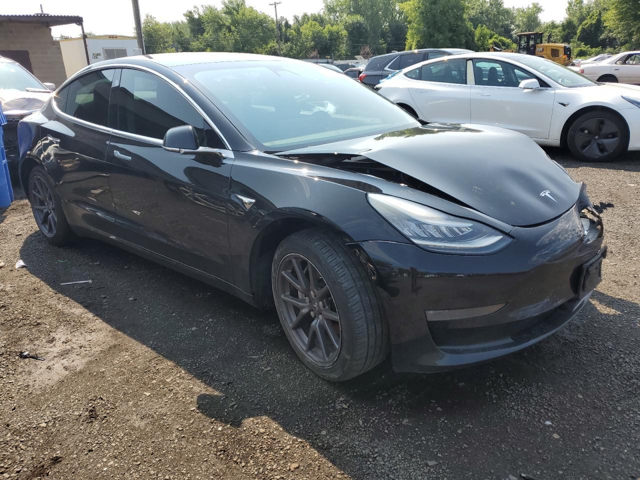 2019 TESLA MODEL 3 - Image 4