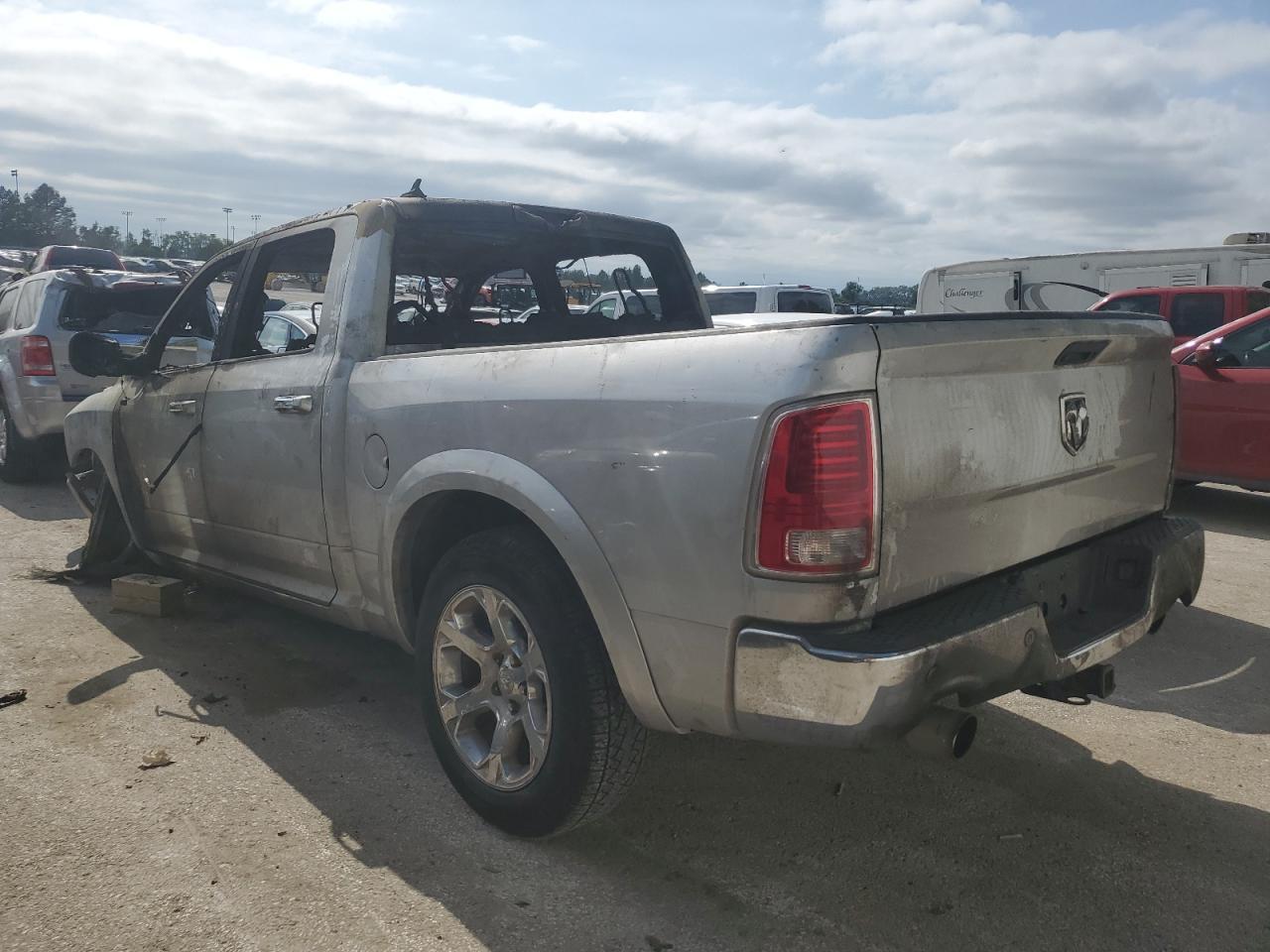 2015 RAM 1500 LARAM - Image 2
