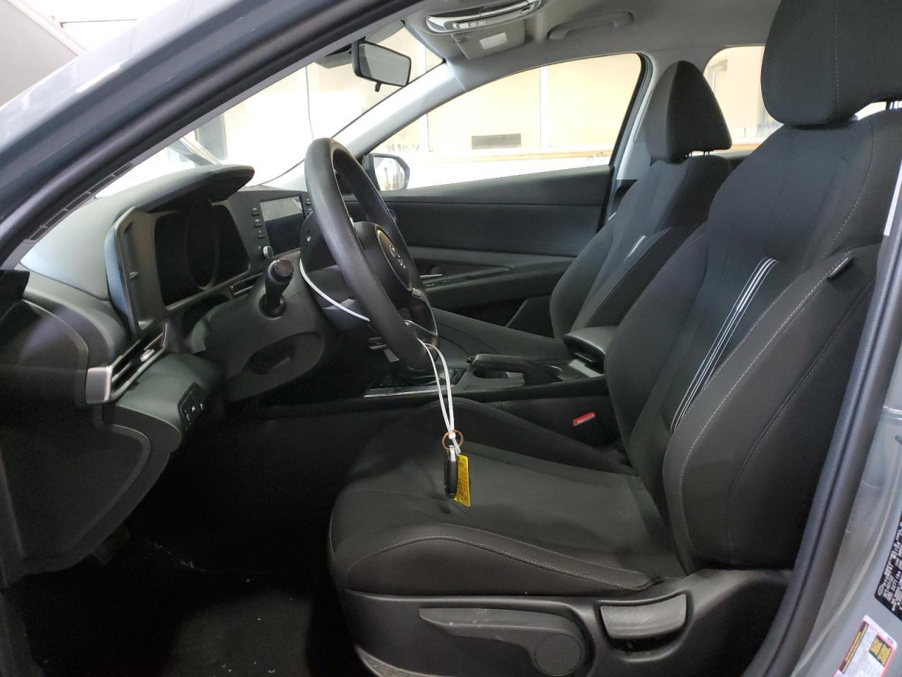 2023 HYUNDAI ELANTRA SE - Фото 7