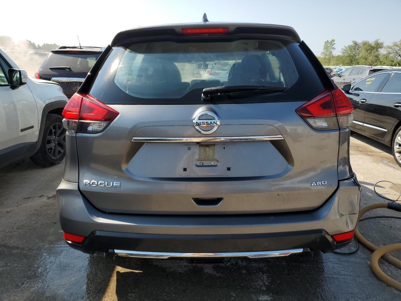 2017 NISSAN ROGUE S - Image 6