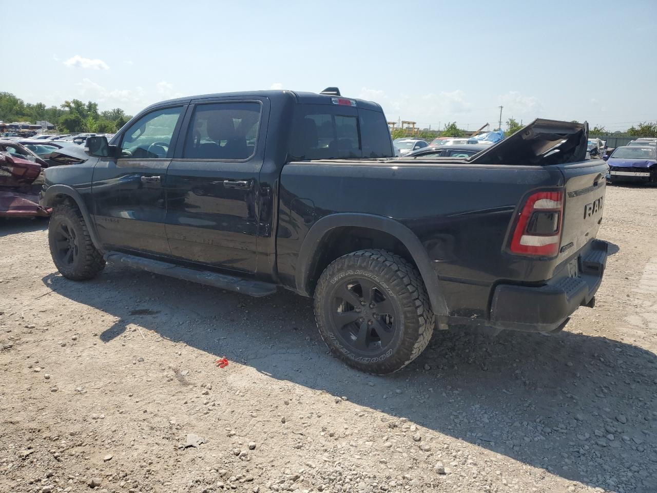 2020 RAM 1500 REBEL - Фото 2