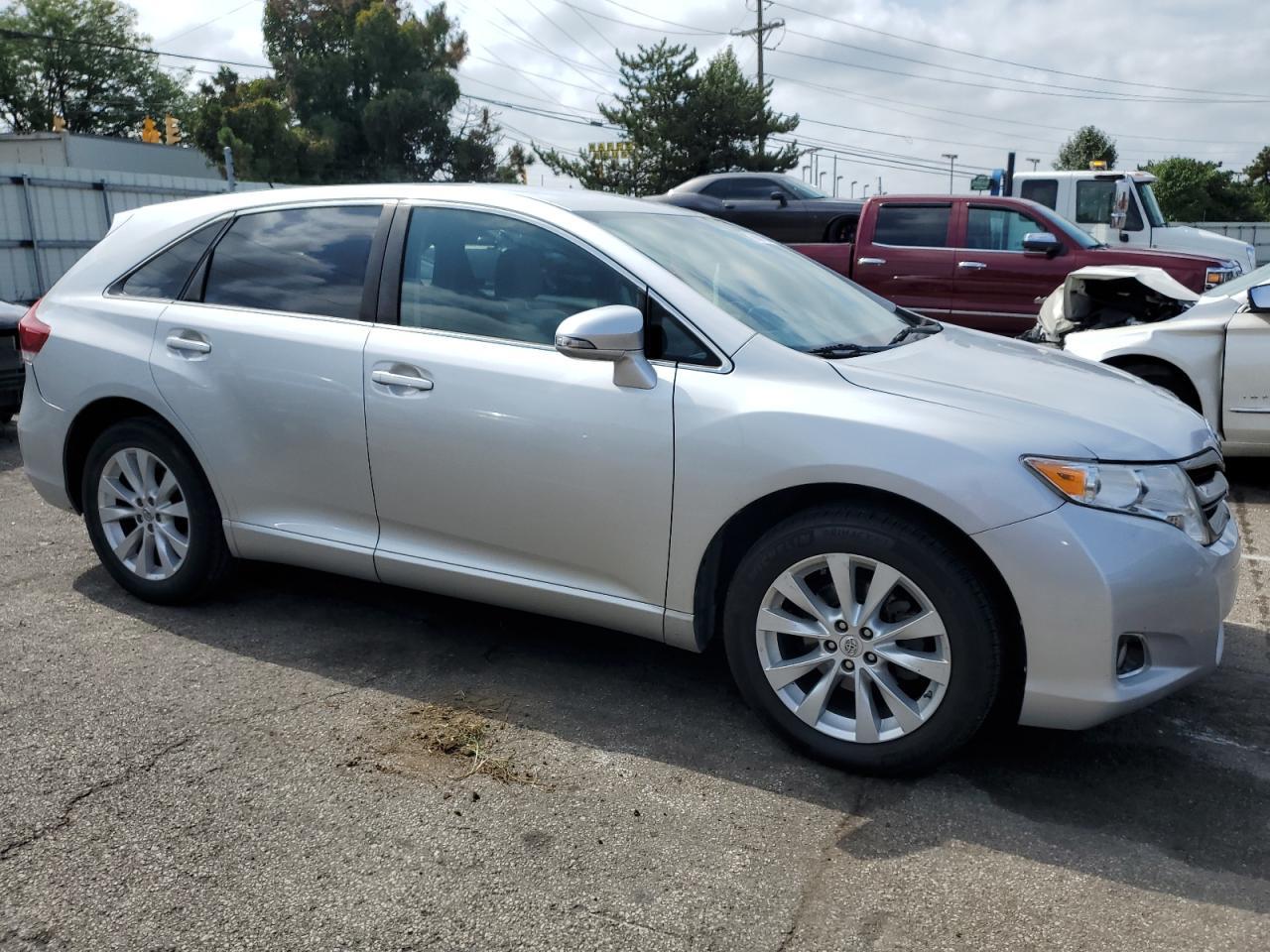 2014 TOYOTA VENZA LE - Фото 4