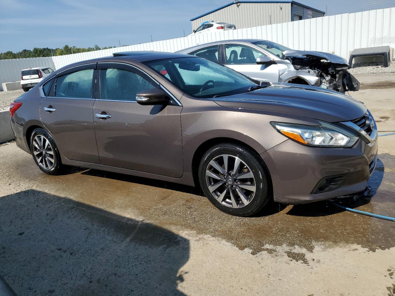 2017 NISSAN ALTIMA 2.5 - Image 4
