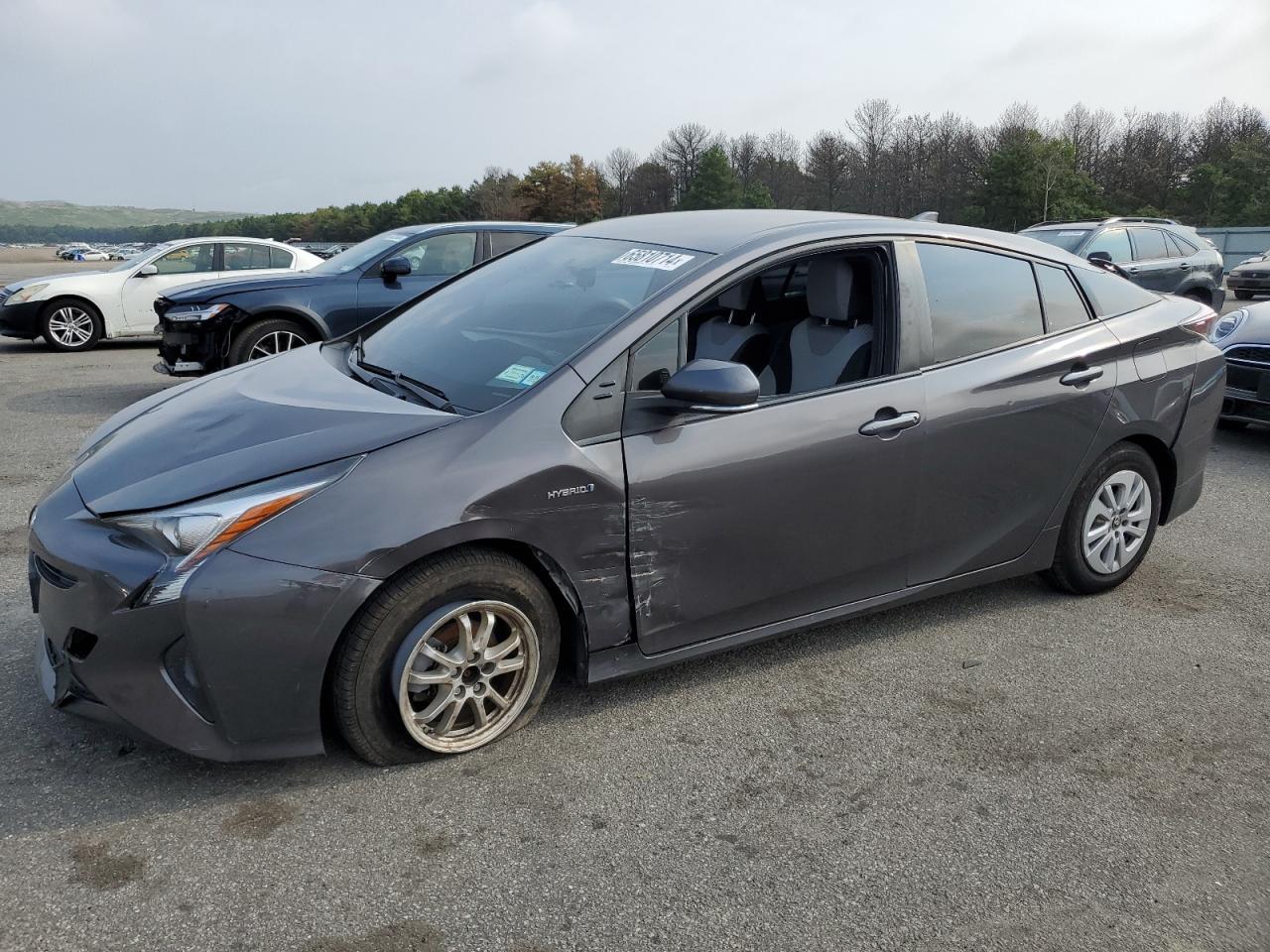 2016 TOYOTA PRIUS