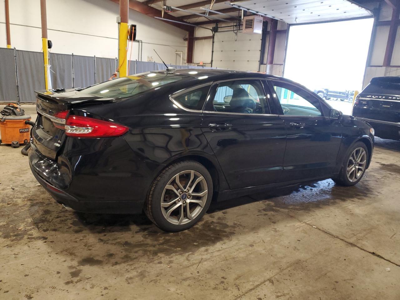 2017 FORD FUSION SE - Фото 3