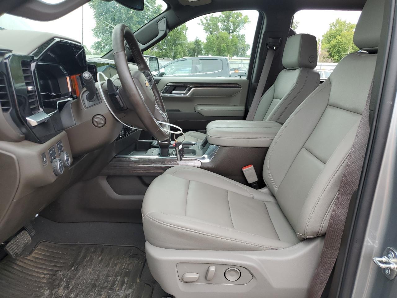 2024 CHEVROLET SILVERADO - Фото 7