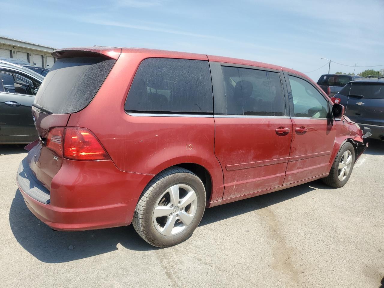 2010 VOLKSWAGEN ROUTAN SE - Фото 3