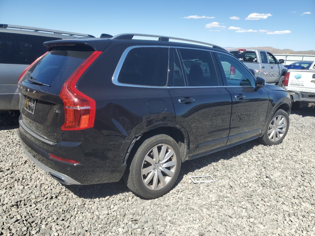 2016 VOLVO XC90 T6 - Фото 3