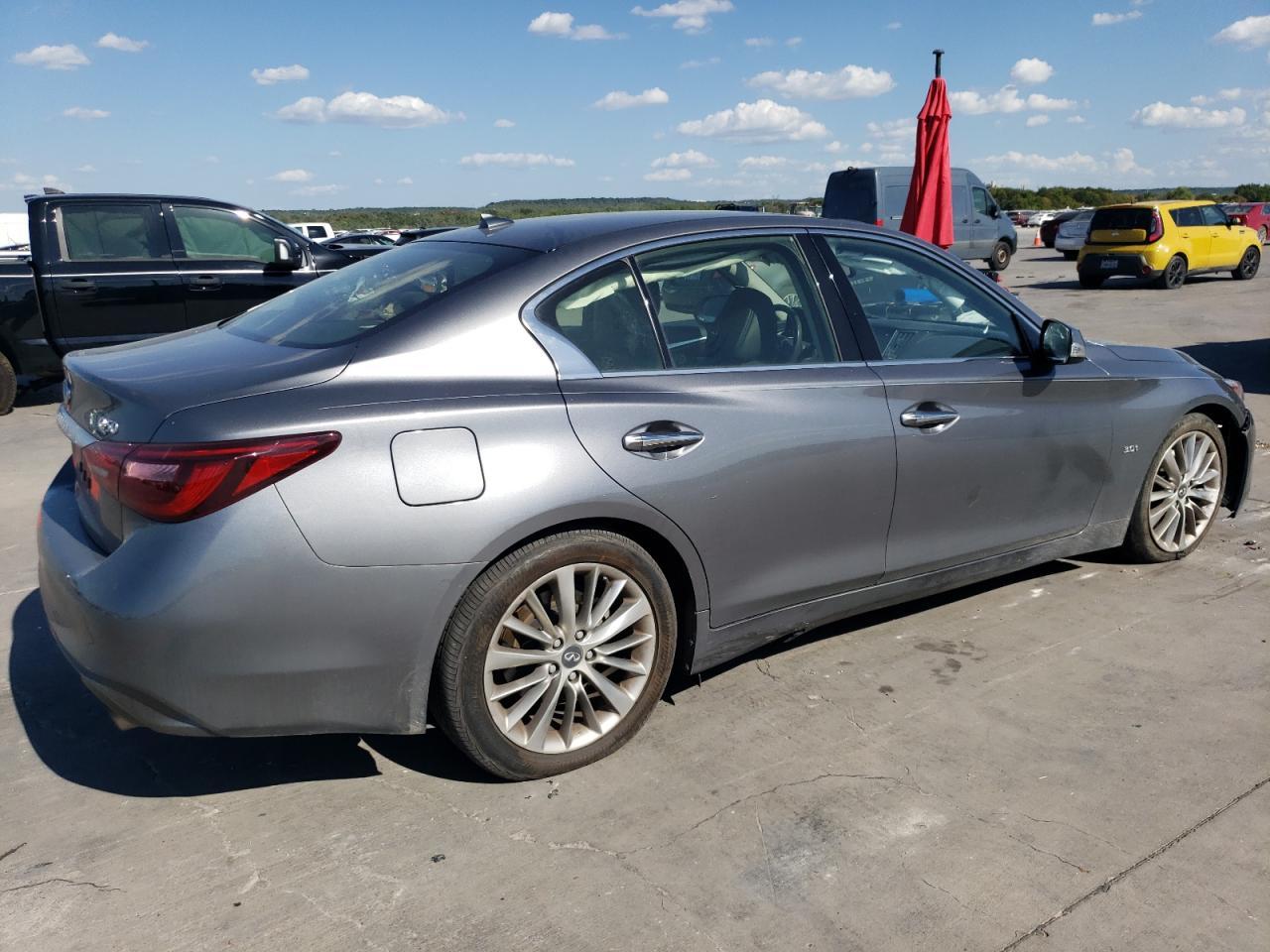 2019 INFINITI Q50 LUXE - Фото 3