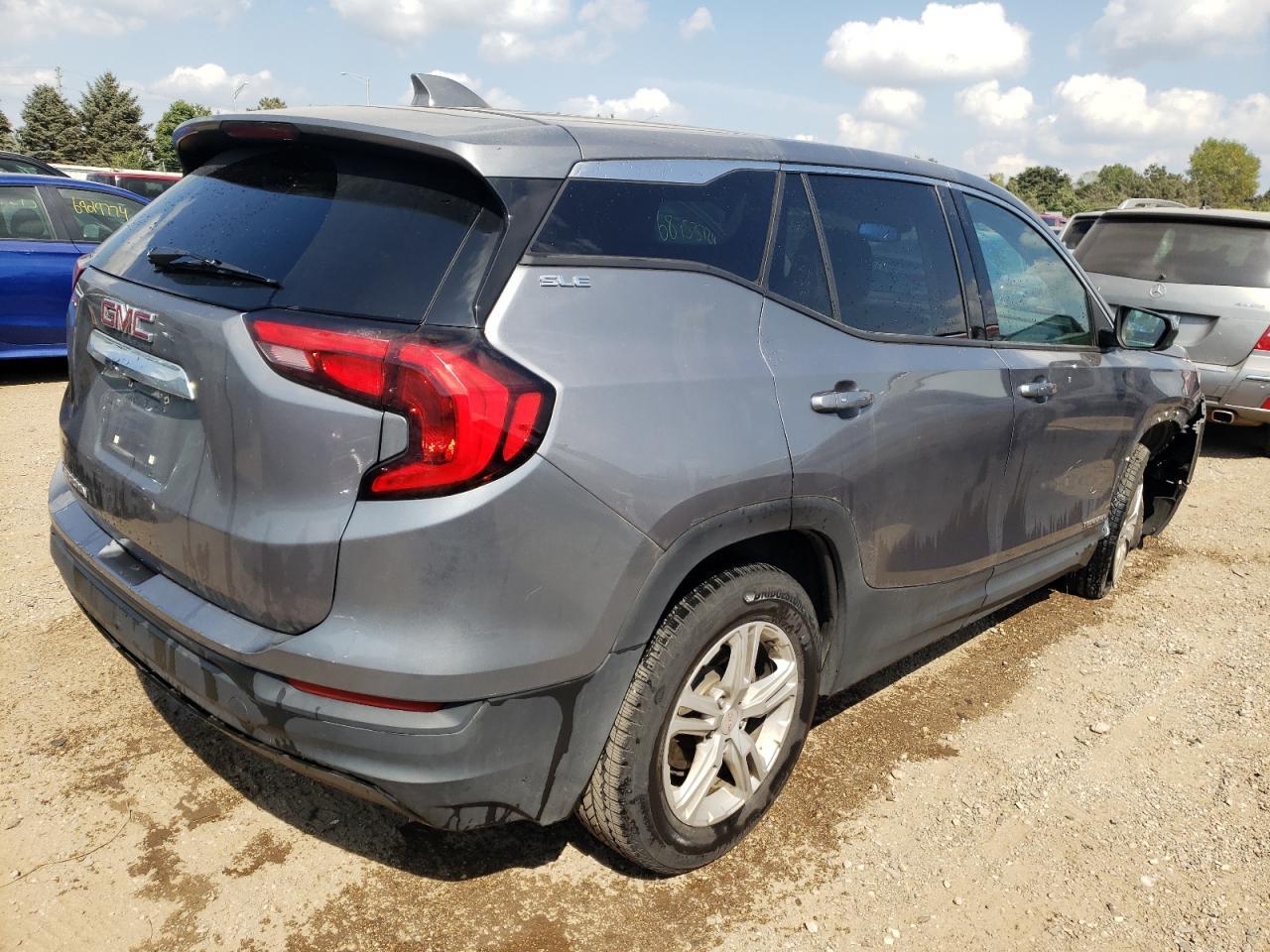 2018 GMC TERRAIN SL - Image 3