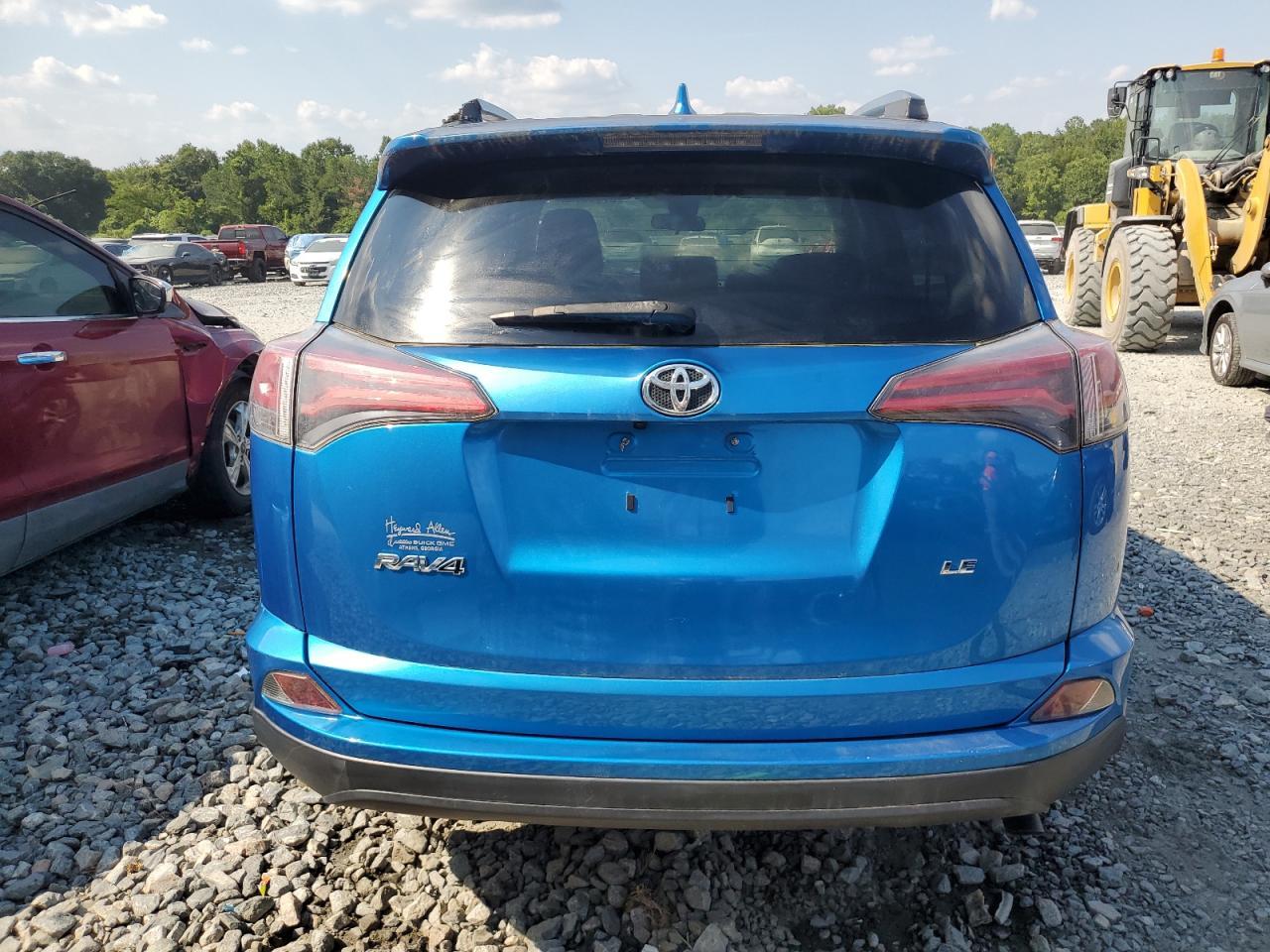 2018 TOYOTA RAV4 LE - Image 6