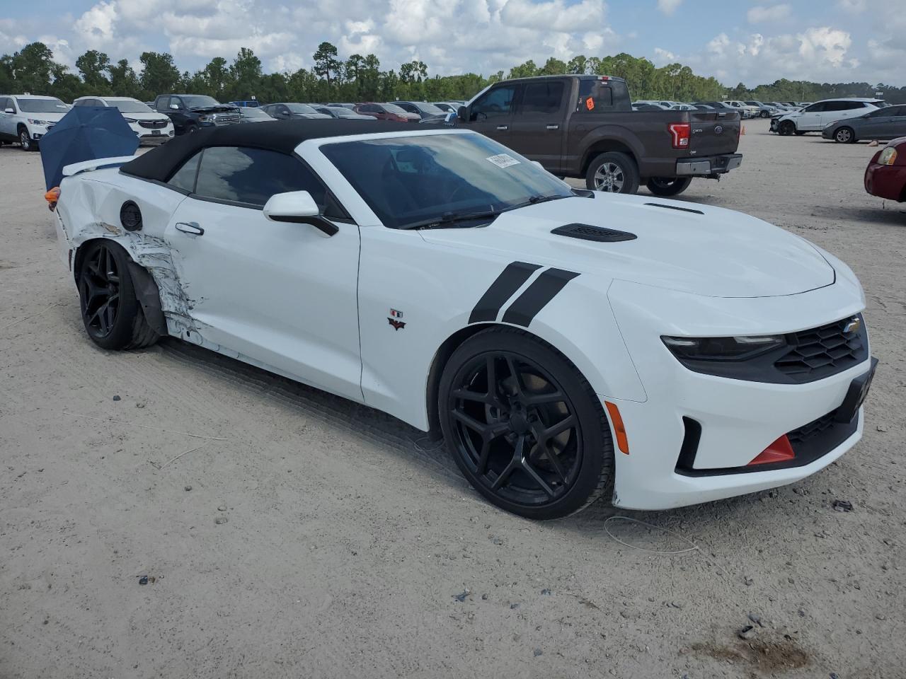 2019 CHEVROLET CAMARO LS - Image 4