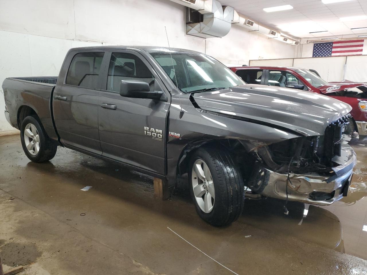 2019 RAM 1500 CLASS - Фото 4