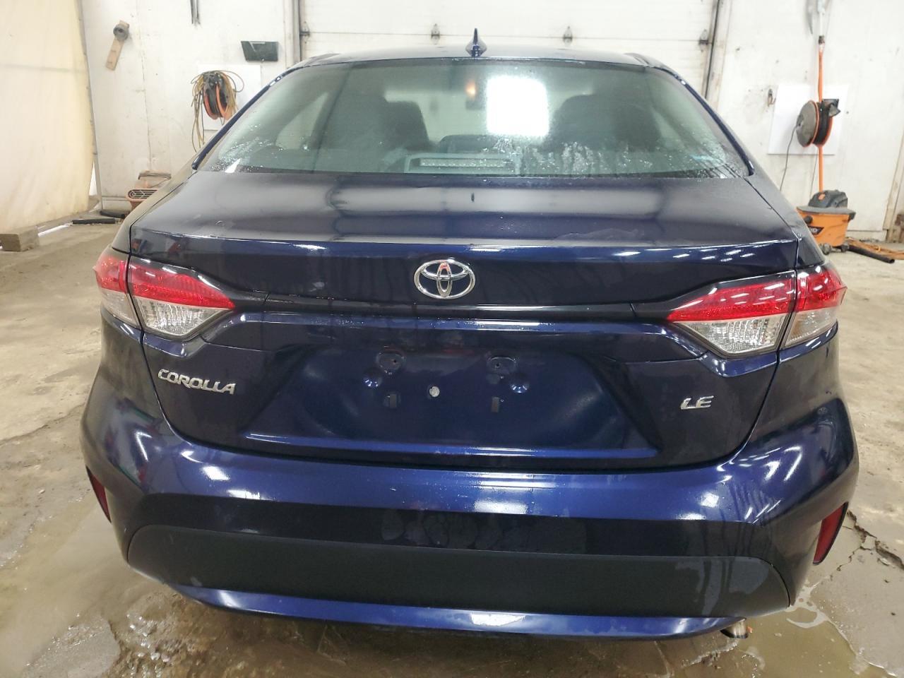 2021 TOYOTA COROLLA LE - Фото 6
