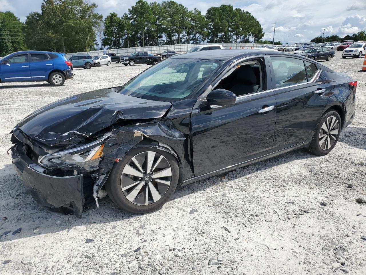 2022 NISSAN ALTIMA SV