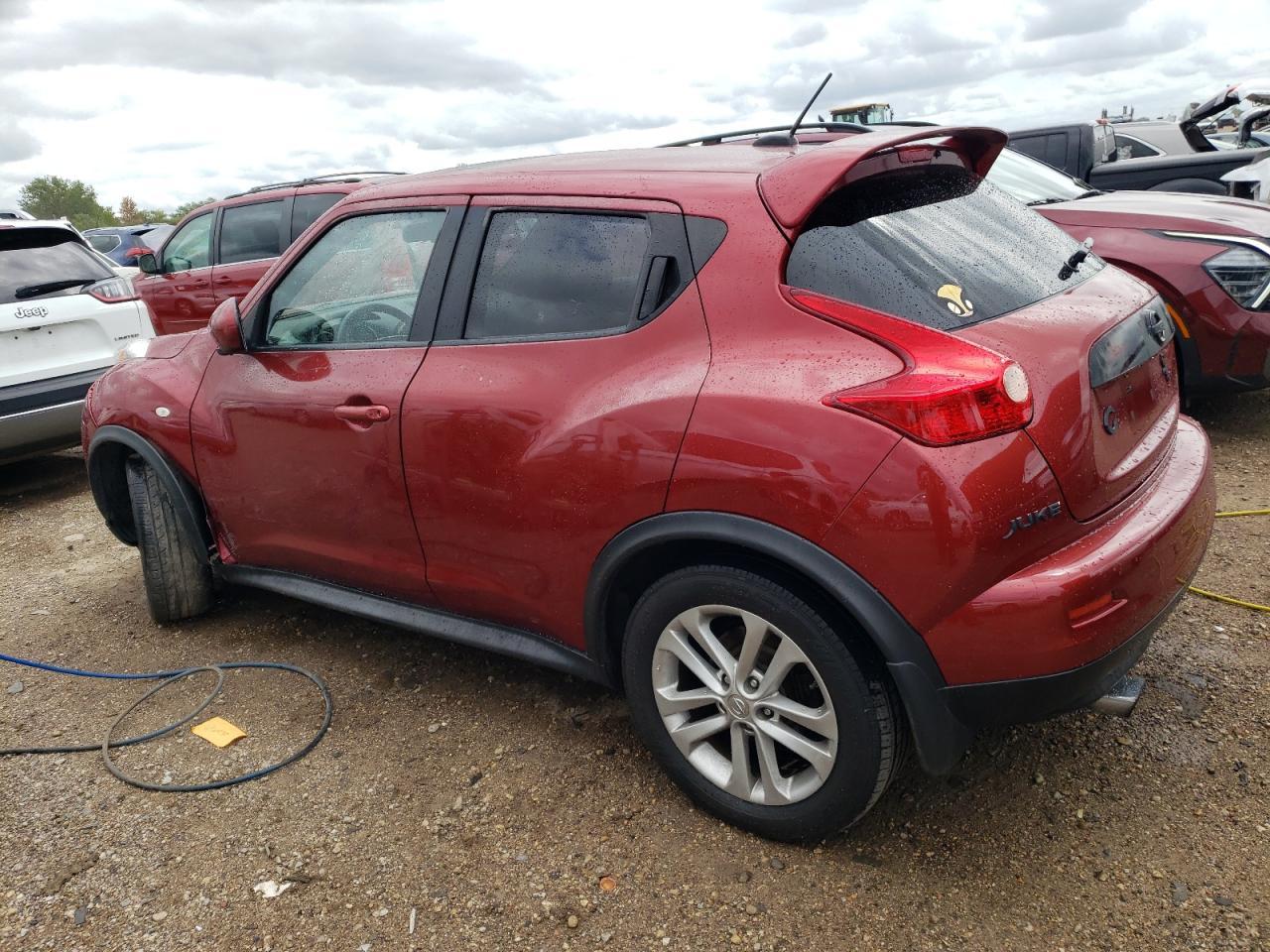 2011 NISSAN JUKE S - Фото 2