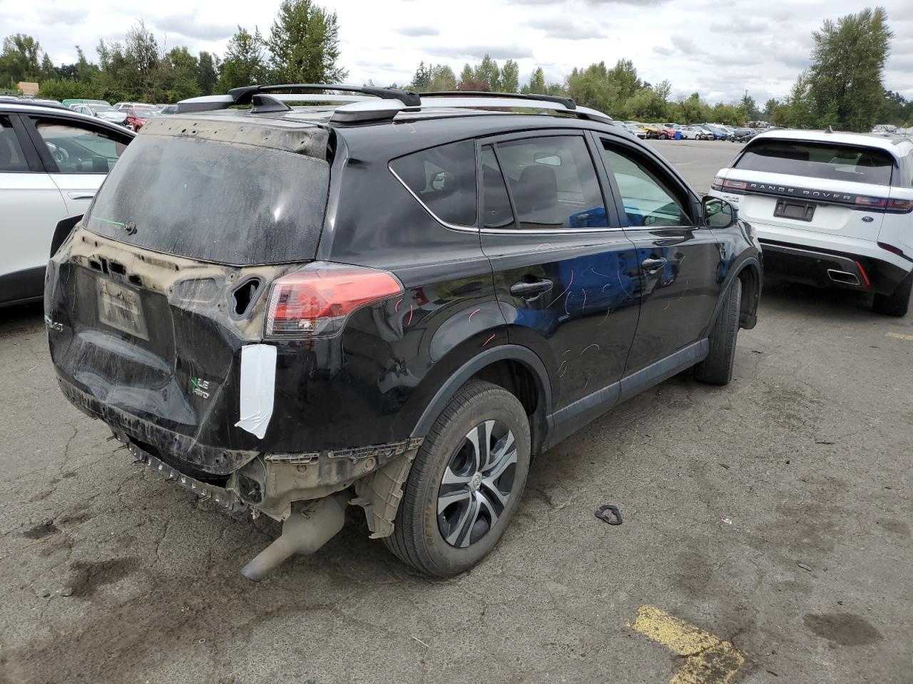 2016 TOYOTA RAV4 LE - Фото 3