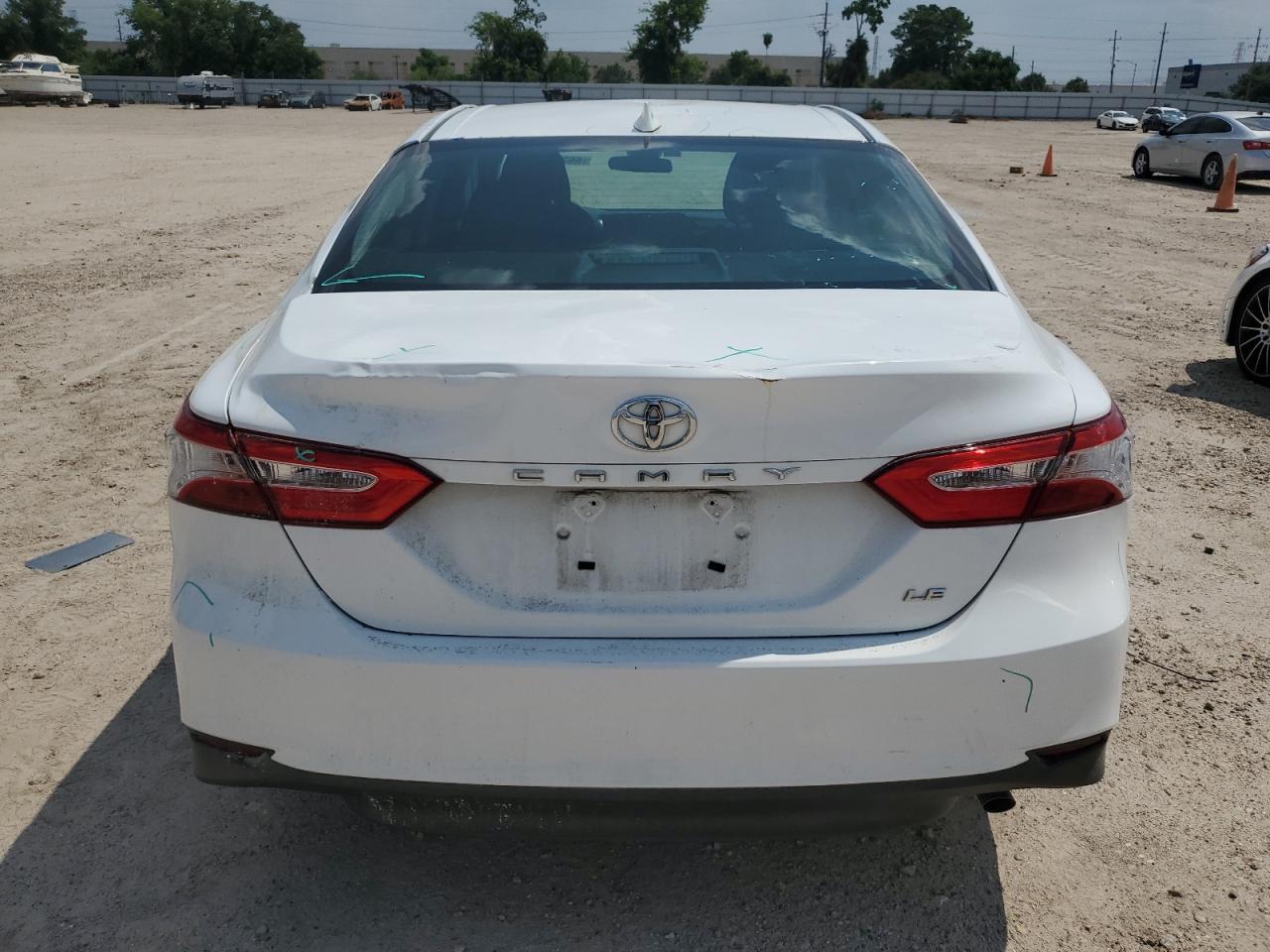2020 TOYOTA CAMRY LE - Фото 6
