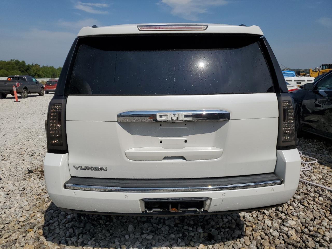 2016 GMC YUKON DENA - Image 6