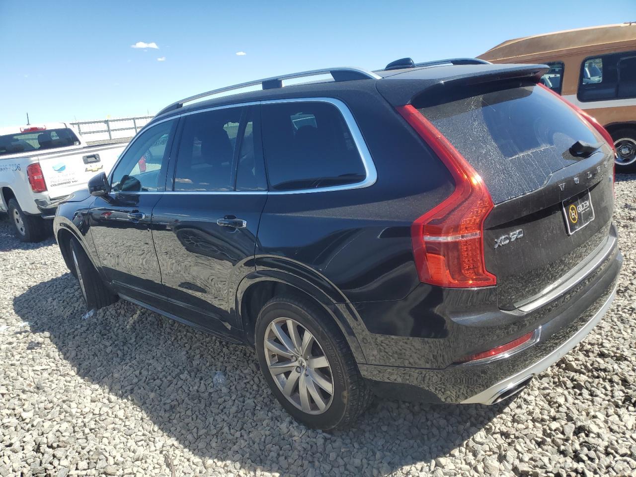 2016 VOLVO XC90 T6 - Фото 2