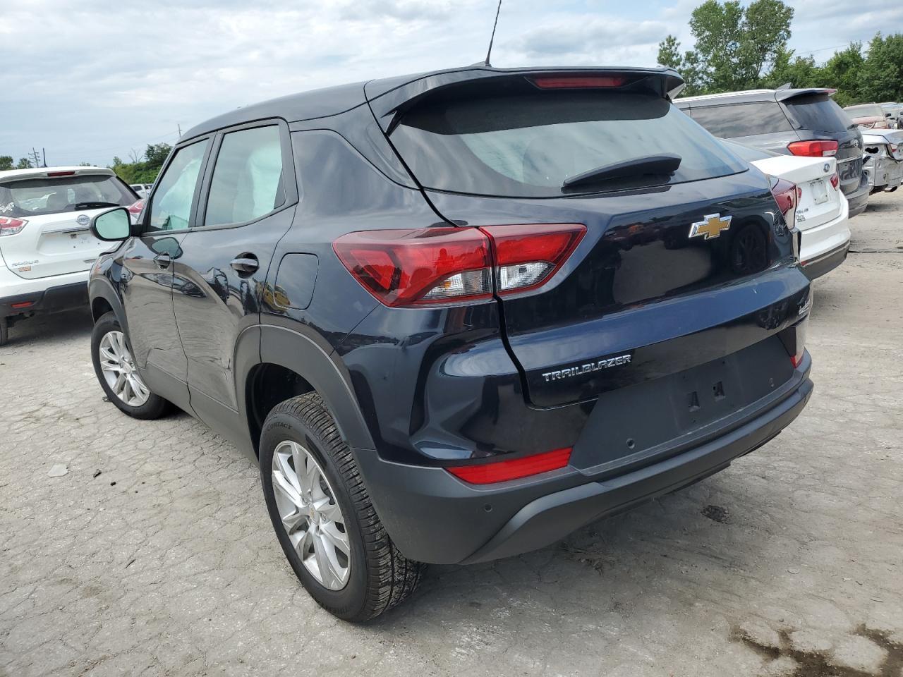 2021 CHEVROLET TRAILBLAZE - Фото 2